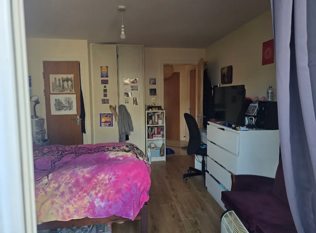 Room in Dublin 12, Dublin - Image 10