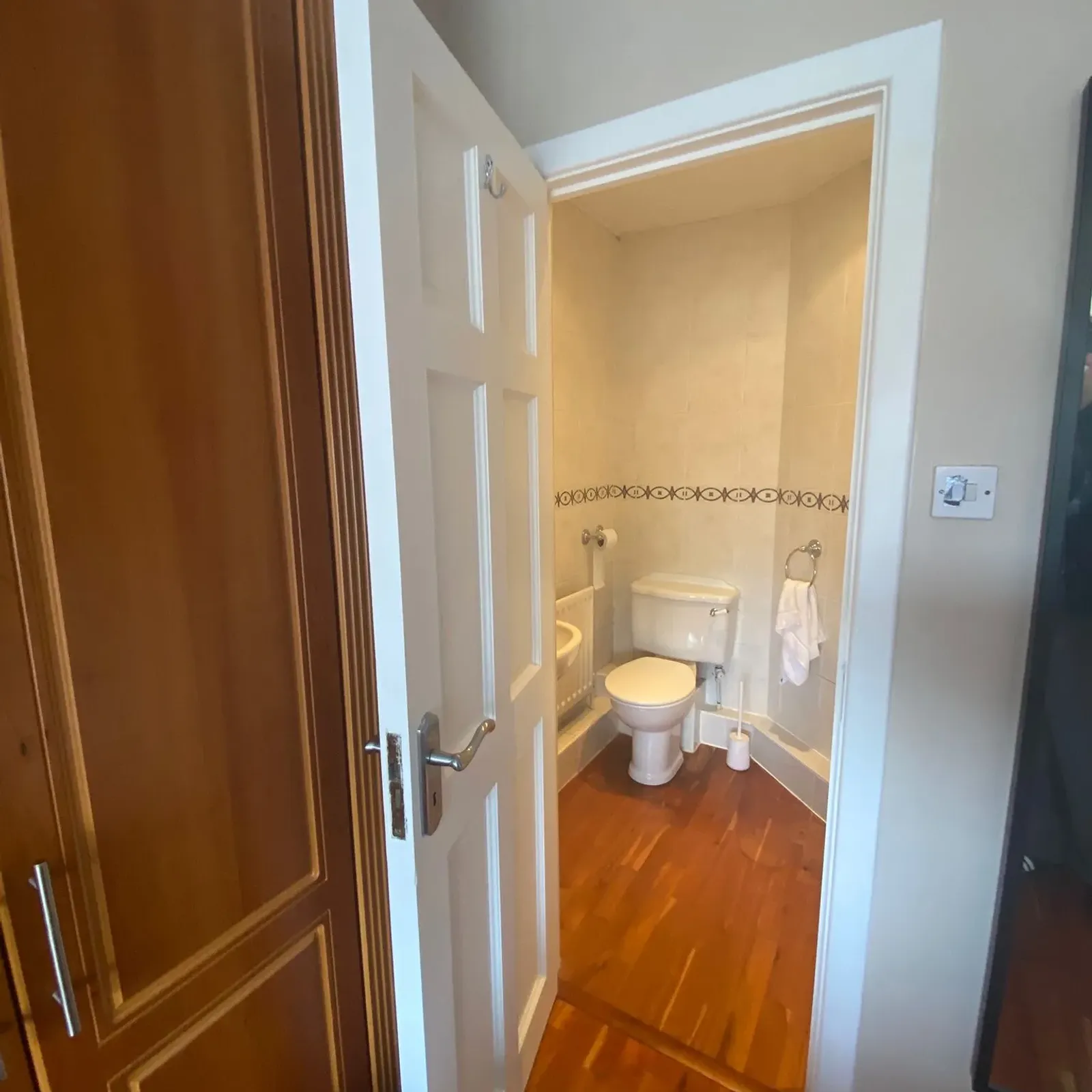 Room in Dublin 16, Dundrum